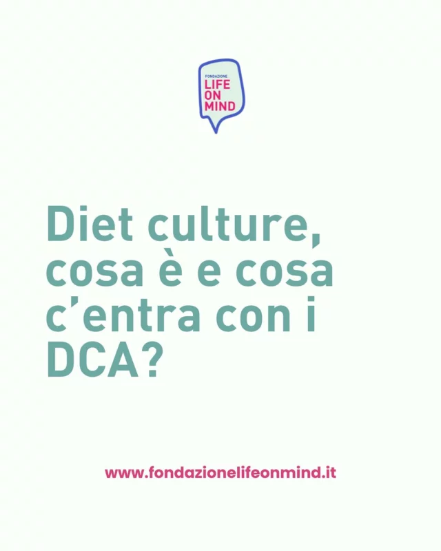 Che cos’è la diet culture e perché influenza così tanto la nostra cultura alimentare andando a volte anche a contribuire allo sviluppo dei disturbi alimentari?  Abbiamo provato a raccontarlo nel post, e voi ne avevate mai sentito parlare? Ditecelo nei commenti! 💬  #dca #dcarecovery #diet #dietculture #mentalhealthawareness